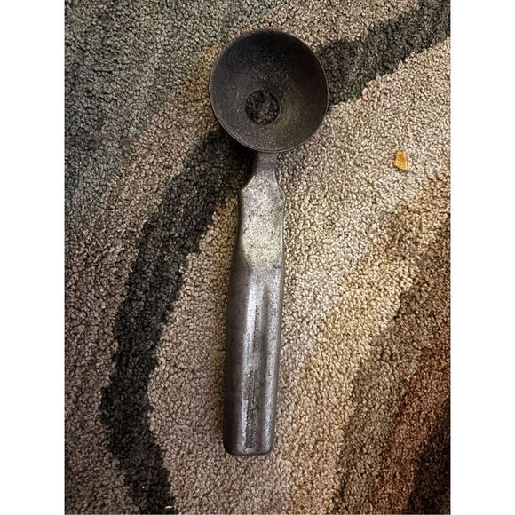 Rare find Baskin-Robbins, ice￼ cream, scooper - Picture 1 of 2